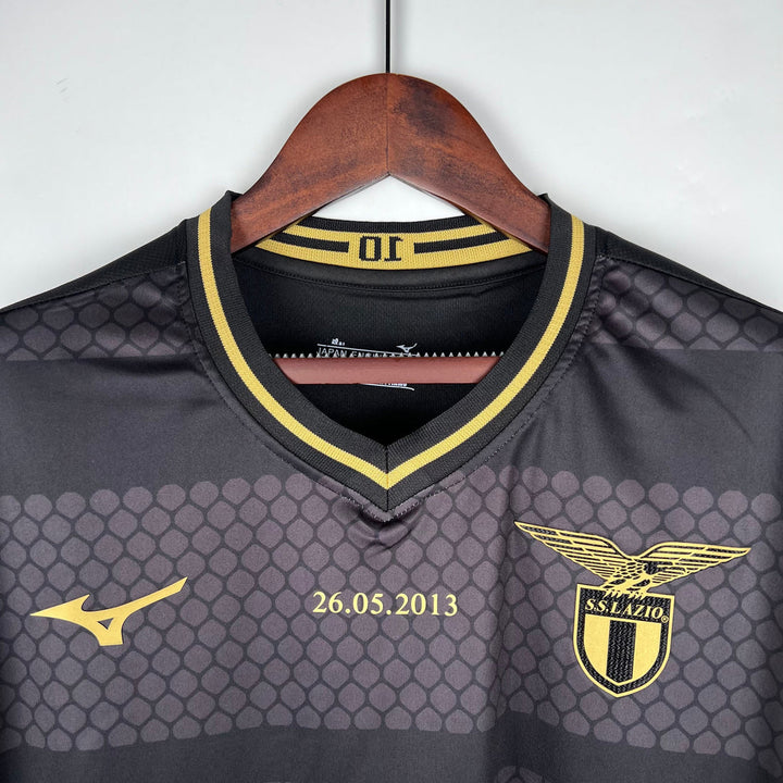 CAMISOLA LAZIO EDIÇÃO ESPECIAL DE ANIVERSÁRIO I 23/24